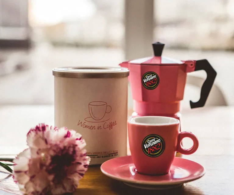 patisserie-italienne-paris.jpg Pâtisseries artisanales italiennes fraîches et gourmandises livrées à domicile par Bacio.